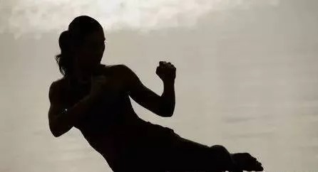 How to protect yourself? Ace shield bodyguard tells you!