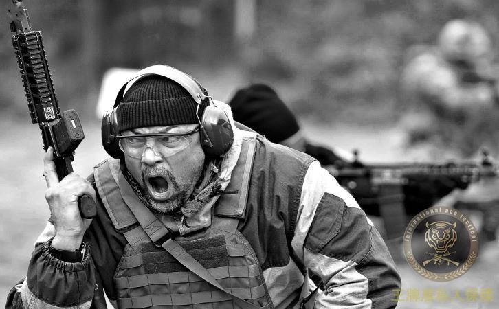 What are the criminal motives and common means that private bodyguards need to know?