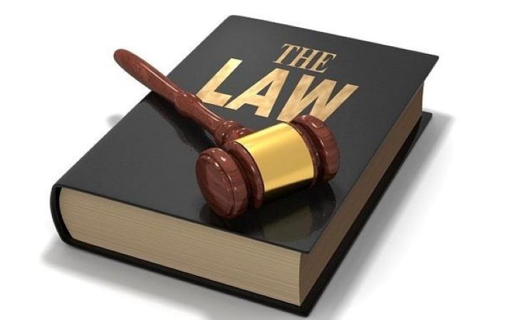 What is the legal forbidden zone that modern private bodyguards are easy to touch?