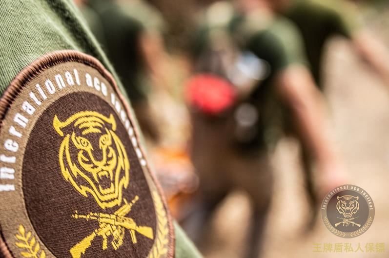 The boy was covered with scars and his hands were facing amputation. The trump shield private bodyguard found out the truth