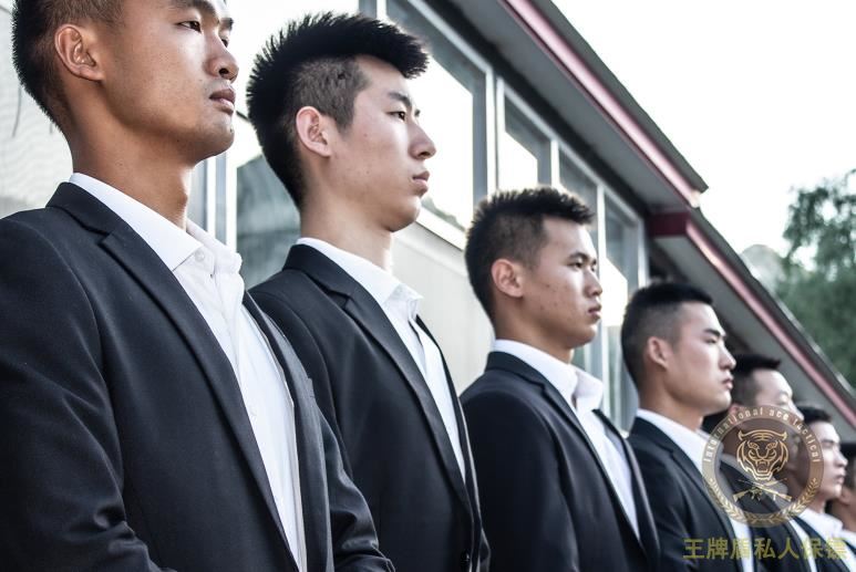 How to hire private bodyguards and how to calculate the price of private bodyguards?