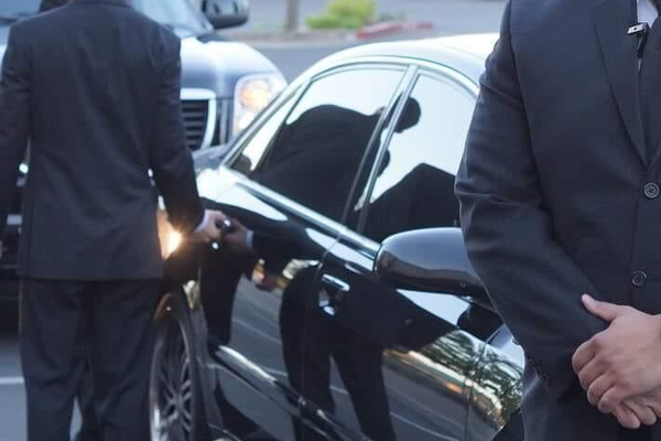 What is the job of Guangzhou private bodyguard