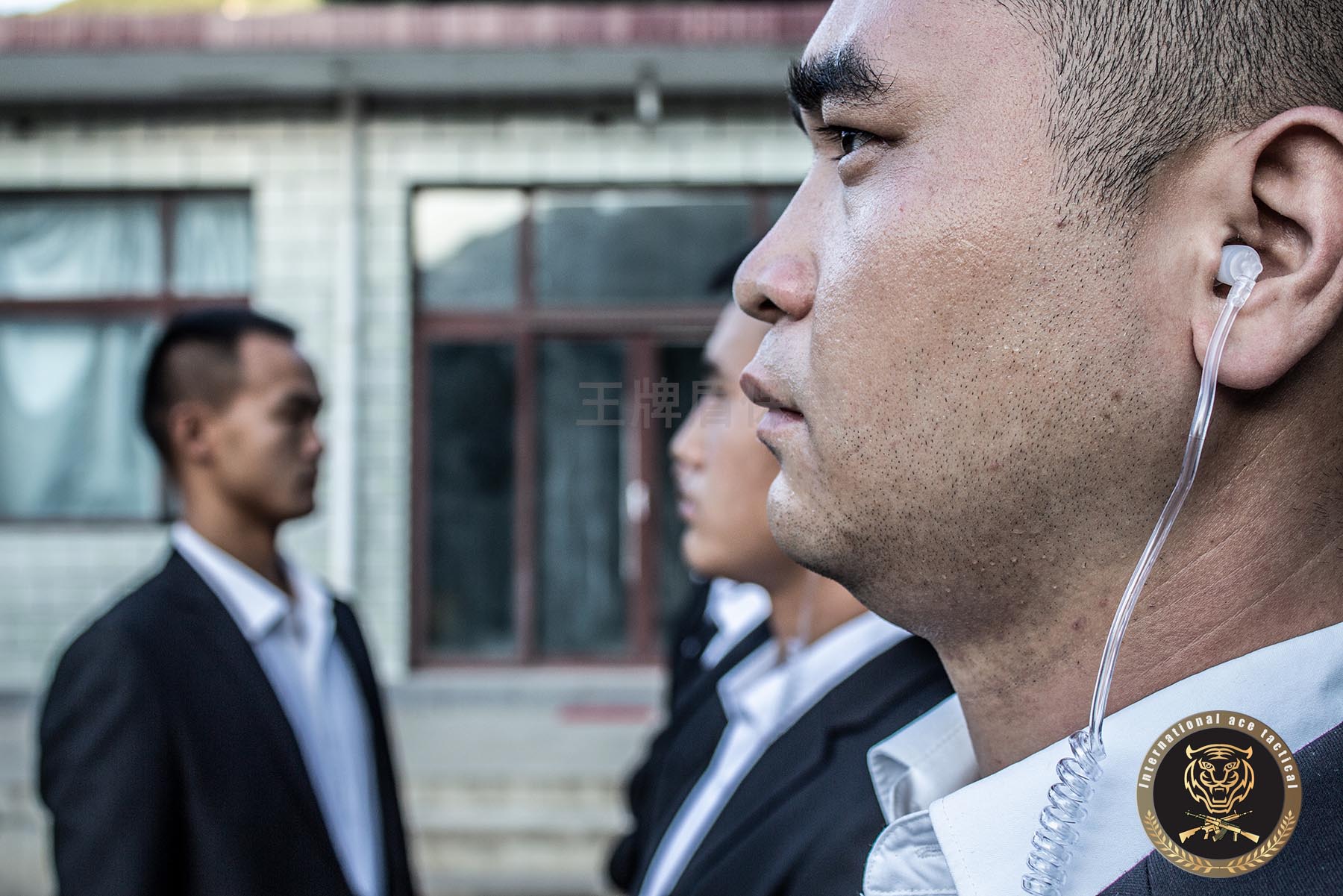 What are the functions of private bodyguards in Guangzhou?