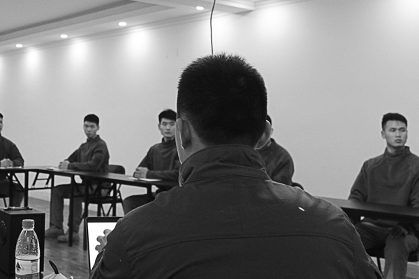 How do Beijing bodyguard companies choose more experienced types?