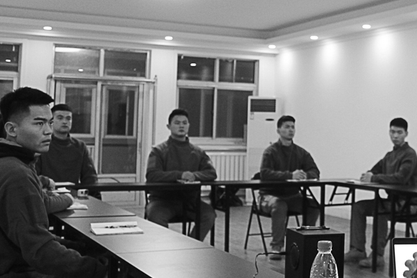 What should we pay attention to when hiring private bodyguards in Suzhou?