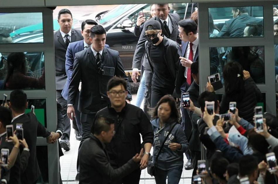 What are the considerations in the field of private bodyguard service?