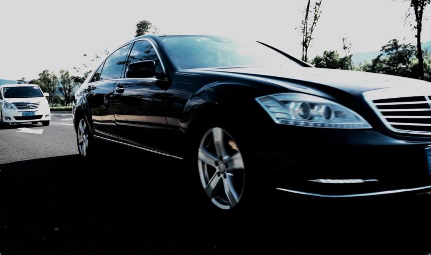 How can bodyguard drivers improve the productivity and safety of corporate executives