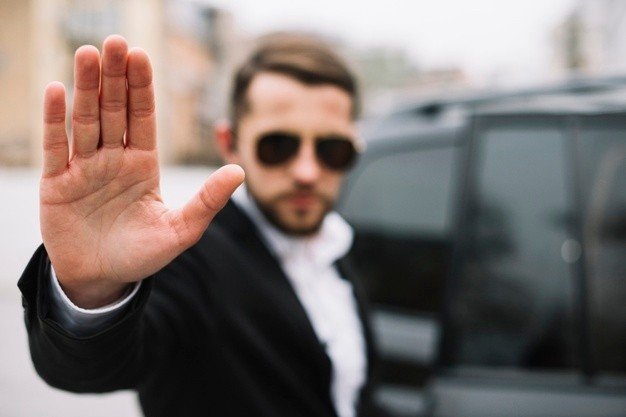 How do private bodyguards help celebrities deal with paparazzi (Part 2)?