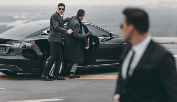 How much does it cost to hire a private bodyguard a day