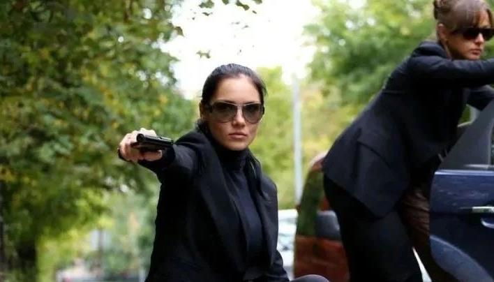 How much does it cost to hire a female bodyguard a month?
